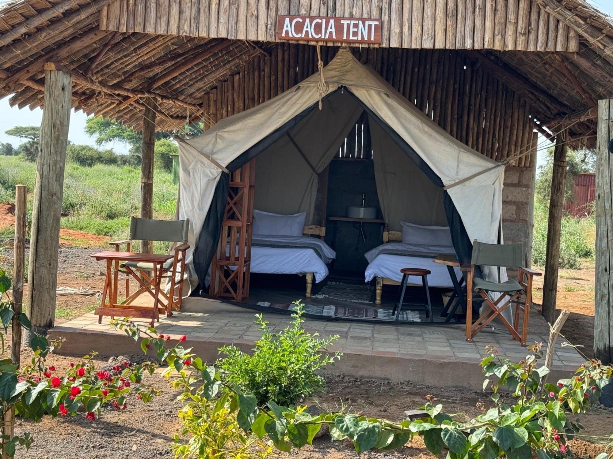 Amboseli Discovery Camp Exteriör bild