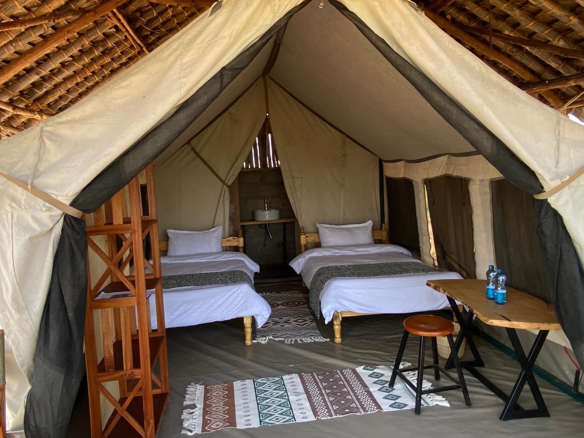 Amboseli Discovery Camp Exteriör bild