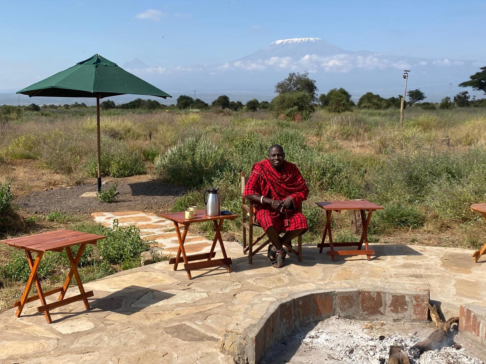Amboseli Discovery Camp Exteriör bild