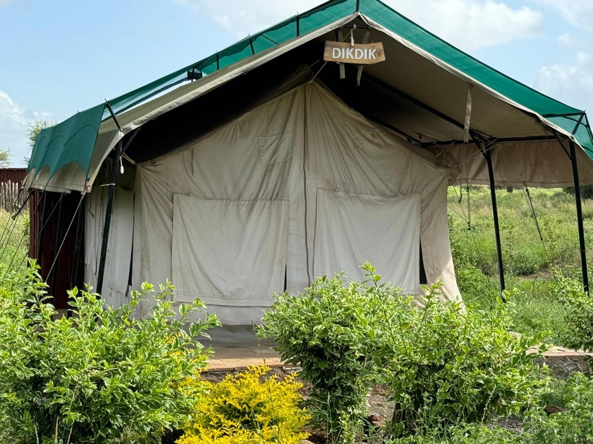 Amboseli Discovery Camp Exteriör bild